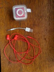 Apple iPod shuffle 2Gb (4th generation)