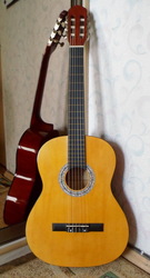 Продам новую классическую гитару для начинающих Varna Ac-39