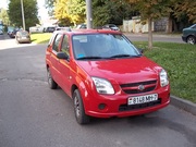 Продам Suzuki Ignis;  1, 3 бензин;  2006 года,  цвет красный,  пятидверный 