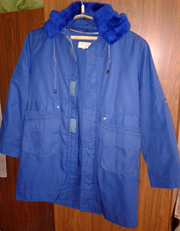 Оригинальное пальто на весну,  осень и зиму,  р.34-36. Съемная подкладка - из нат. меха