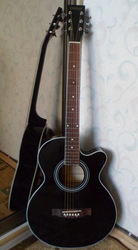 Продам джамбо гитару Varna J-001C,  новая