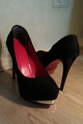Польские черные туфли с красной подошвой 38 размер