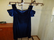 Платье синего цвета,  бархатное,  Размер 50-52
