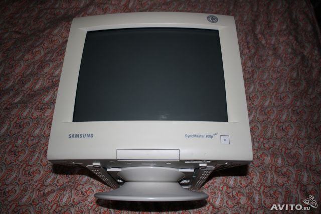 samsung syncmaster 700p