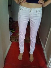 белые брюки 42 р