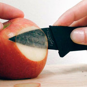 Нож-кредитка с металлическим лезвием