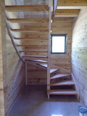 Лестница из массива дерева от 1540 руб в дом (на дачу). Гарантия качества. Звоните