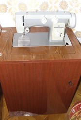 Продам швейную машинку ЧАЙКА 142М с электроприводом